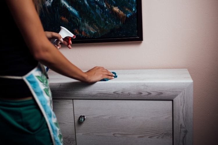 ma-nganh-9700-hoat-dong-lam-thue-cong-viec-gia-dinh-trong-cac-ho-gia-dinh